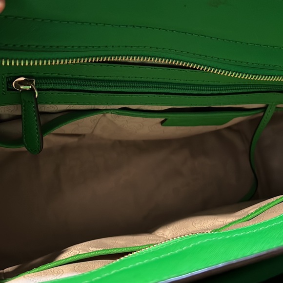Michael Kors Selma Medium Handbag Jewel Green - Picture 4 of 4
